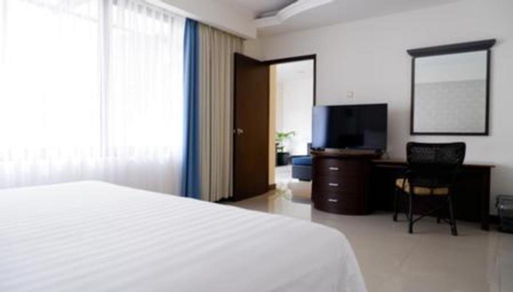 Bentani Hotel & Residence Cirebon Exterior foto